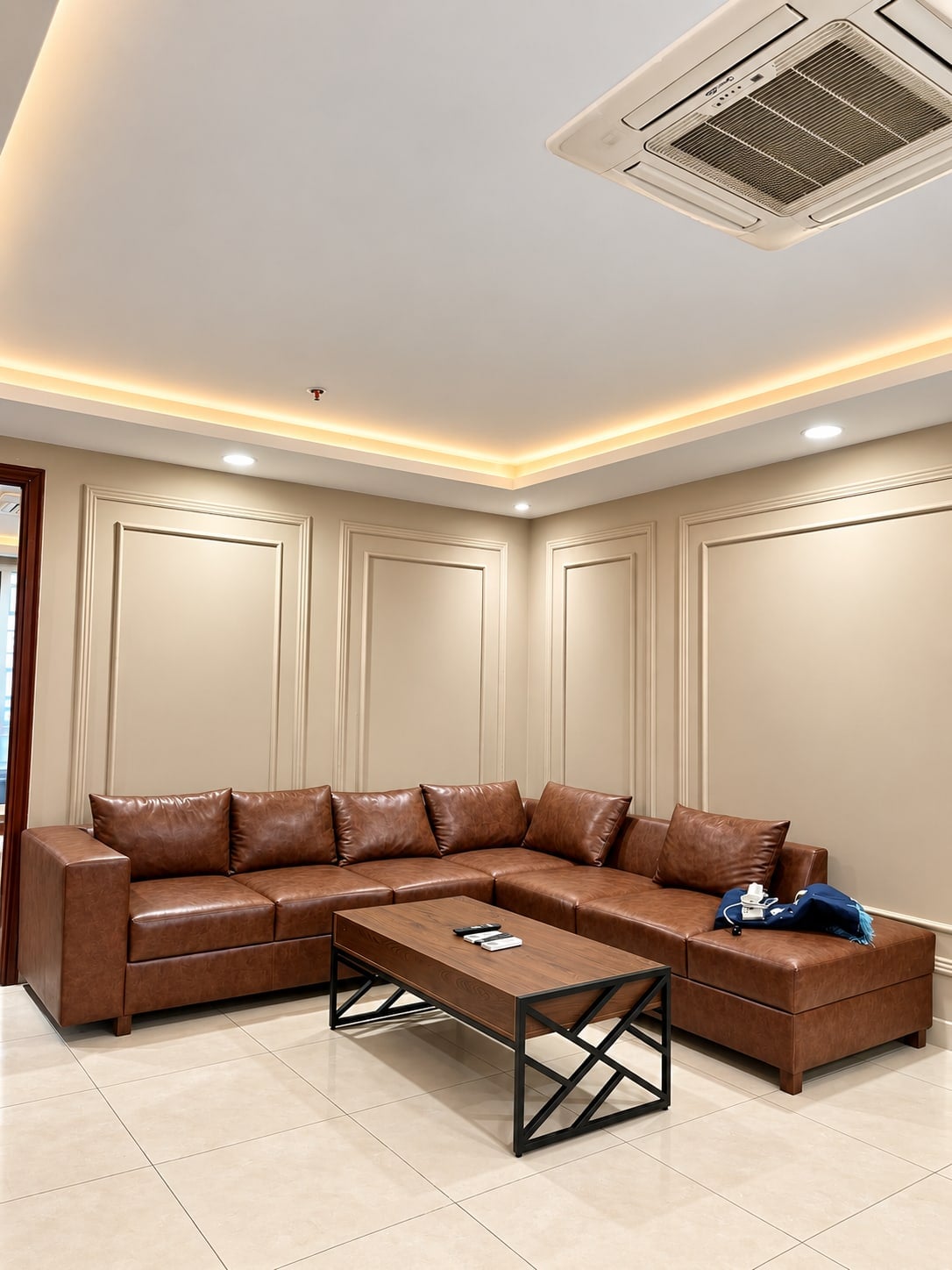 The Heritage Suite — interior photograph 2